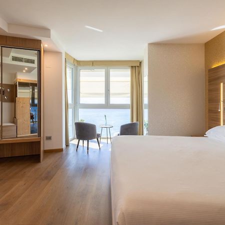 Kriss Internazionale Hotel Bardolino Exterior photo