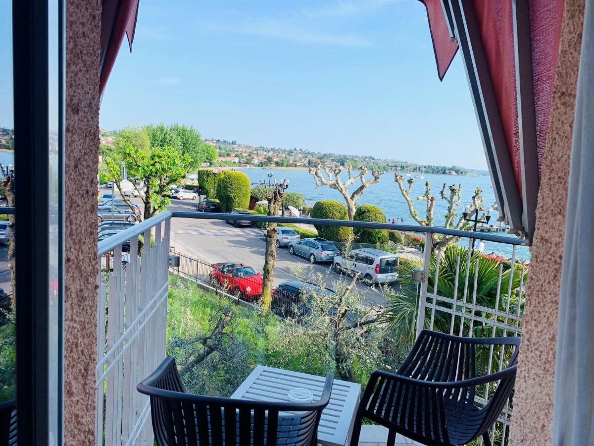 Kriss Internazionale Hotel Bardolino Exterior photo